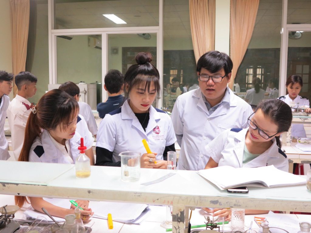 Tuyển sinh Đại học trực tuyến