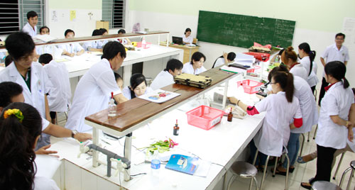 Tuyển sinh Đại học trực tuyến