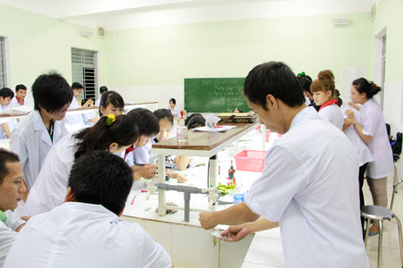 Tuyển sinh Đại học trực tuyến