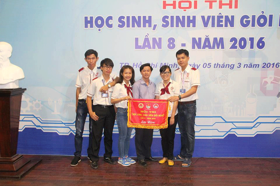 Tuyển sinh Đại học trực tuyến