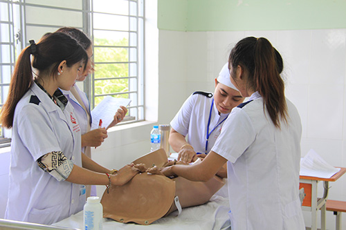 Tuyển sinh Đại học trực tuyến