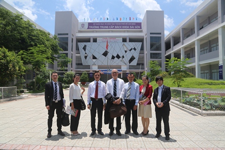 Tuyển sinh Đại học trực tuyến
