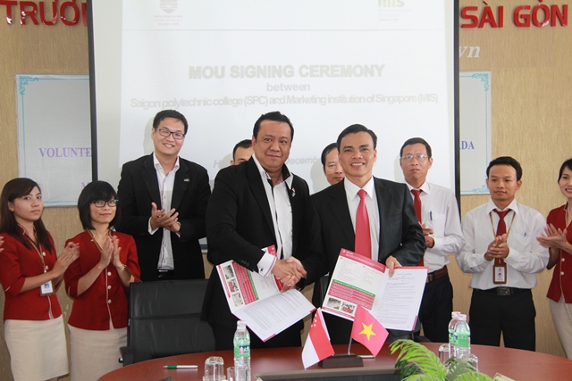 Tuyển sinh Đại học trực tuyến
